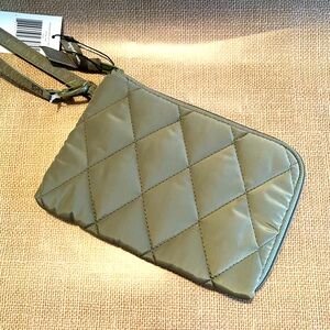 NWT Vera Bradley wristlet